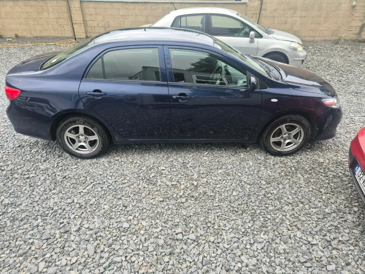 Toyota corolla Taxed &Nct until 2026 €2250 - Image 3