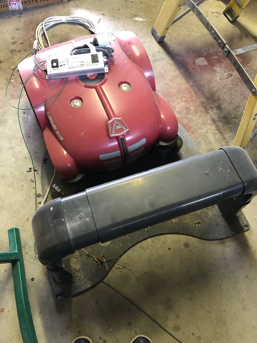 Robot Mower - Image 1