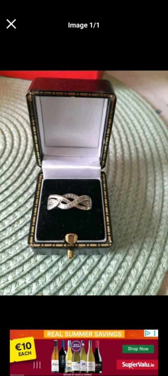 Woman's silver ring