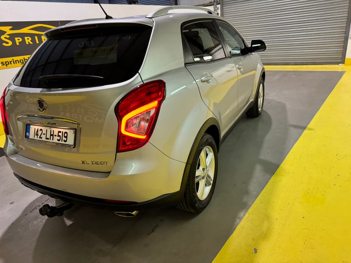 2014 SsangYong Korando 2.0 Diesel 4x2 EL Crossover - Image 3