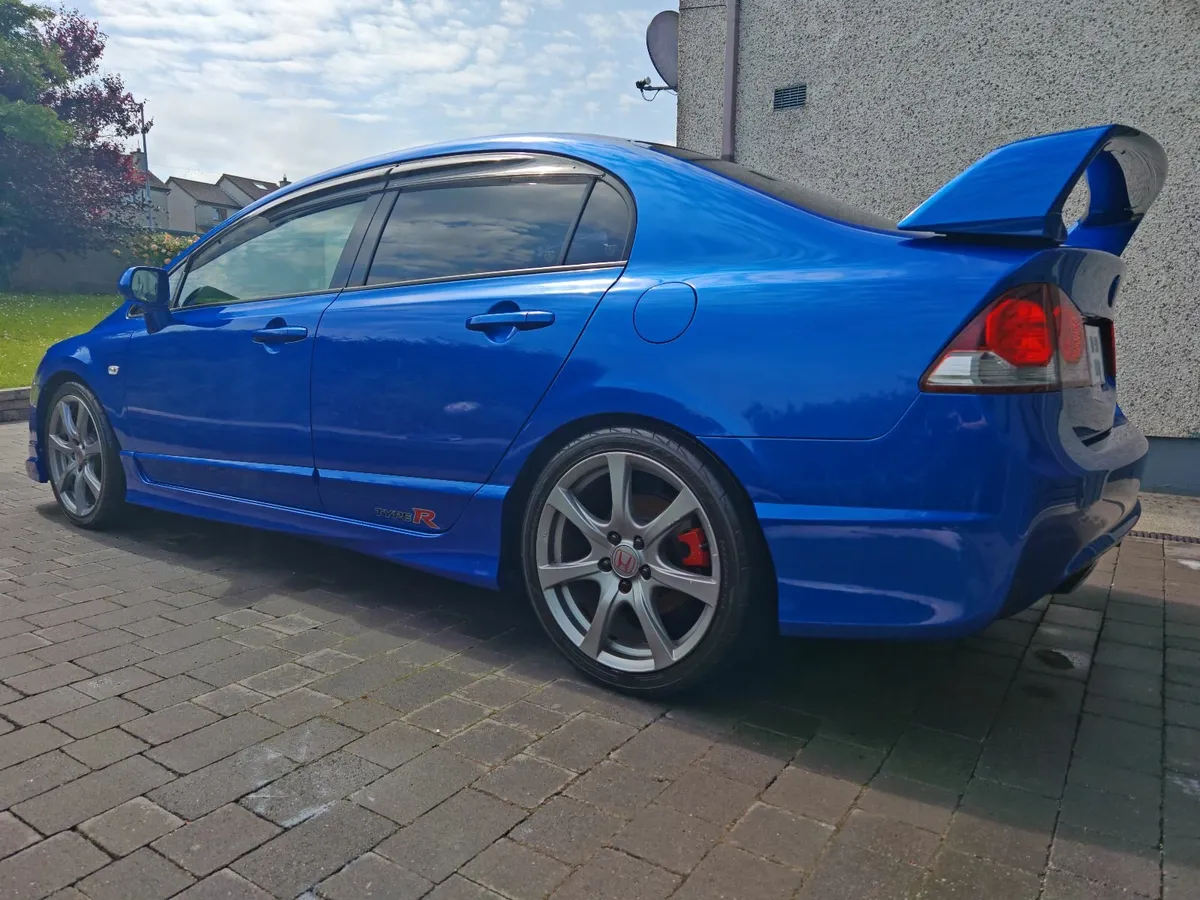 Honda Civic Type R FD2 - Image 2