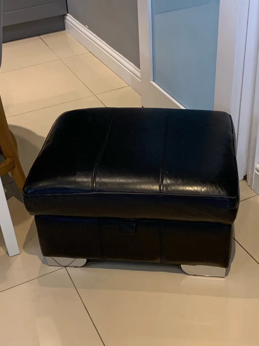 DFS Leg Pouffe/Foot stool - Image 1