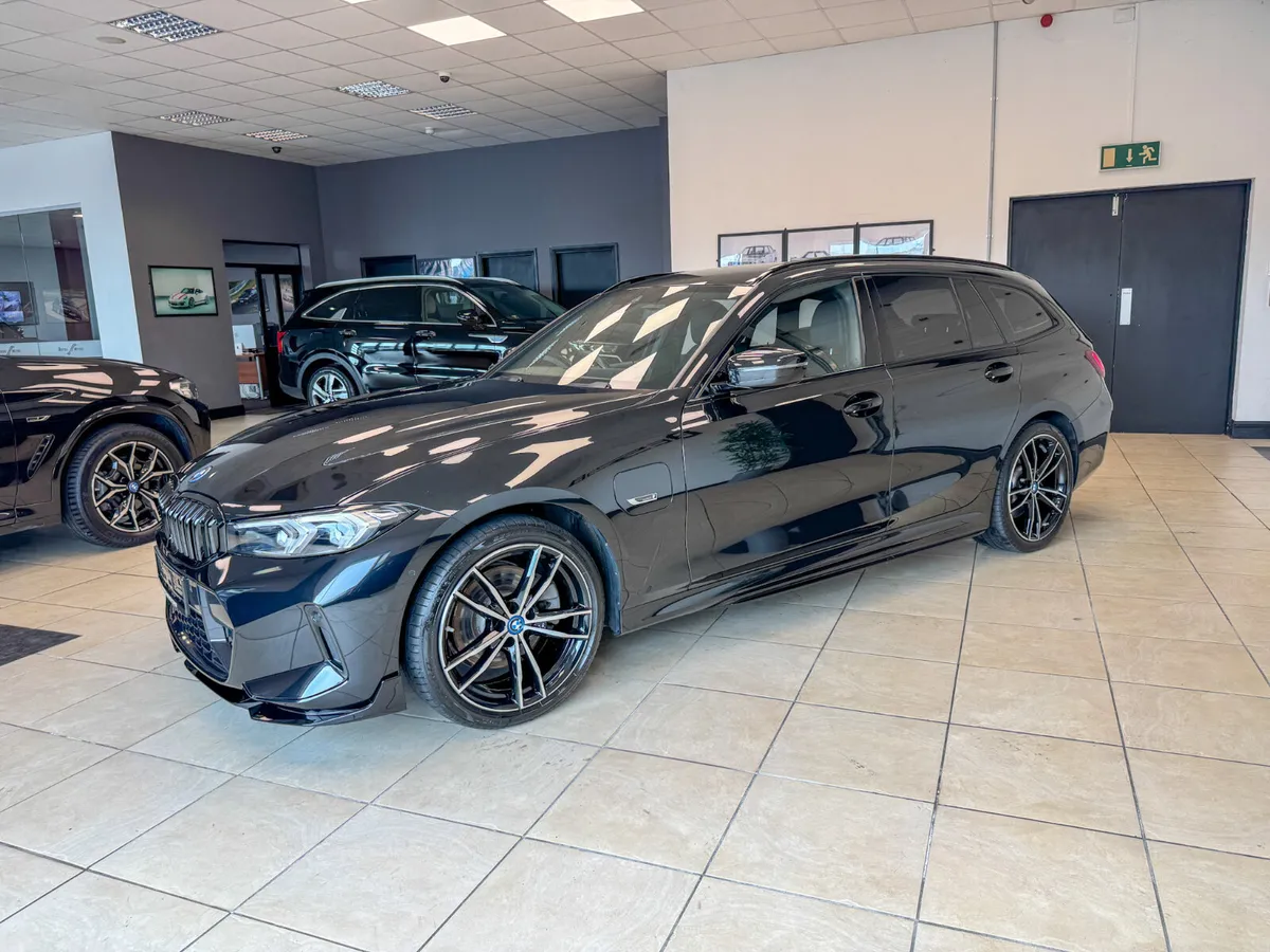 BMW 330E MSPORT TOURING - Image 4