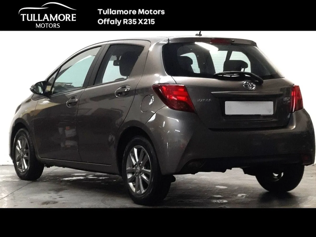 Toyota Yaris 1.4 D-4d 90 5Dr Luna - Image 3