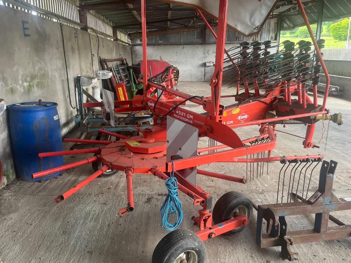 Used Kuhn GA4521 GM Single Rotor Rake - Image 3