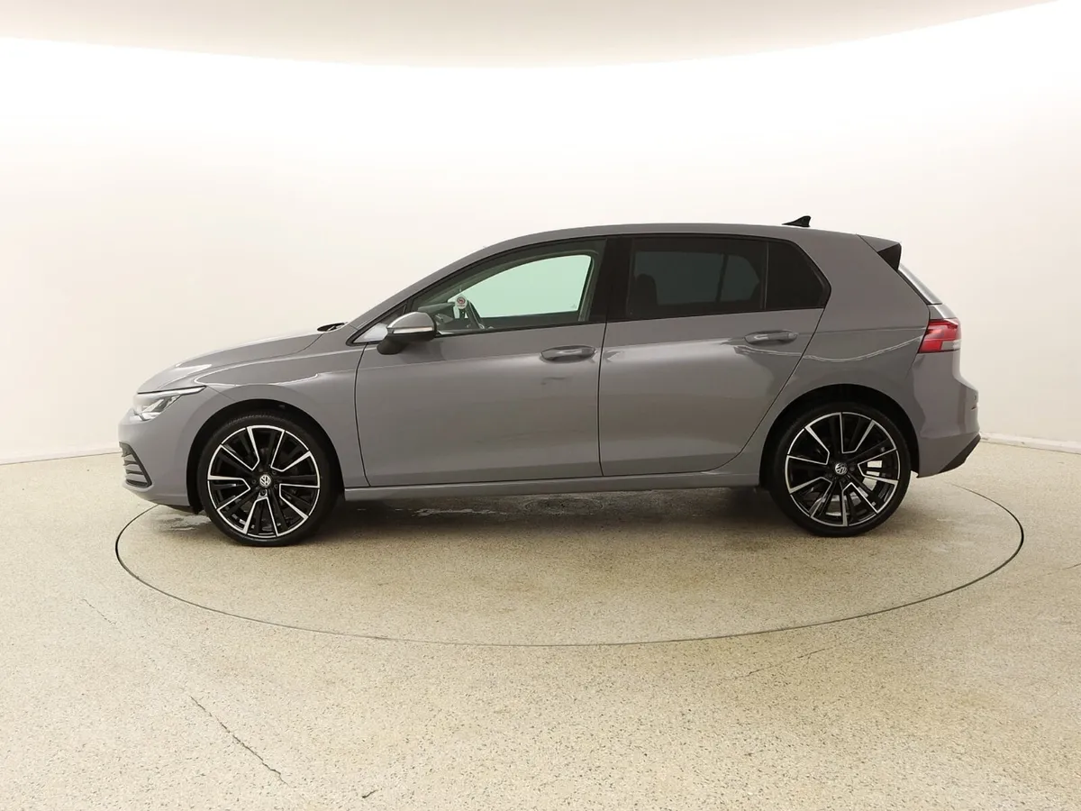 2022 VOLKSWAGEN GOLF LIFE 2.0 TDI 115 BHP - Image 4