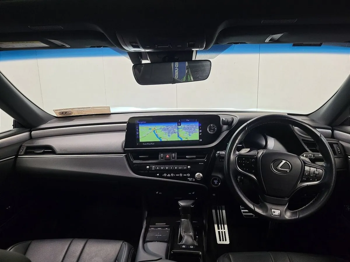 Lexus ES Es300h F-sport - Image 4