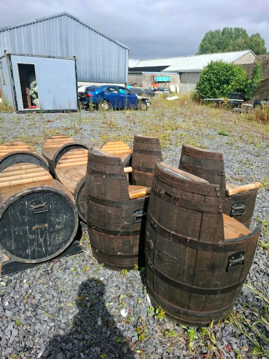 Barrel chairs (x6) - Image 2