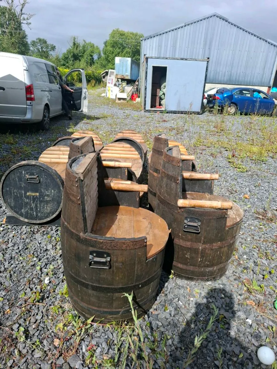 Barrel chairs (x6) - Image 3