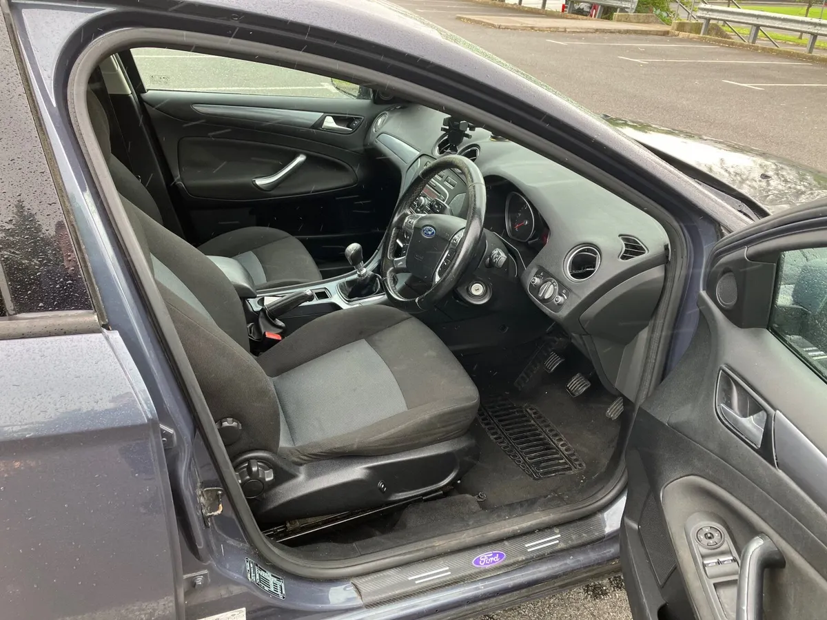 Ford Mondeo 2012 - Image 2