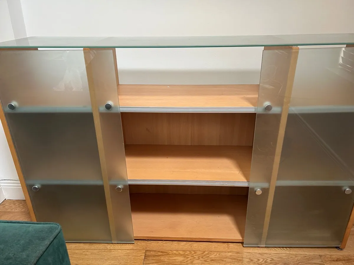 Cabinet - Image 1