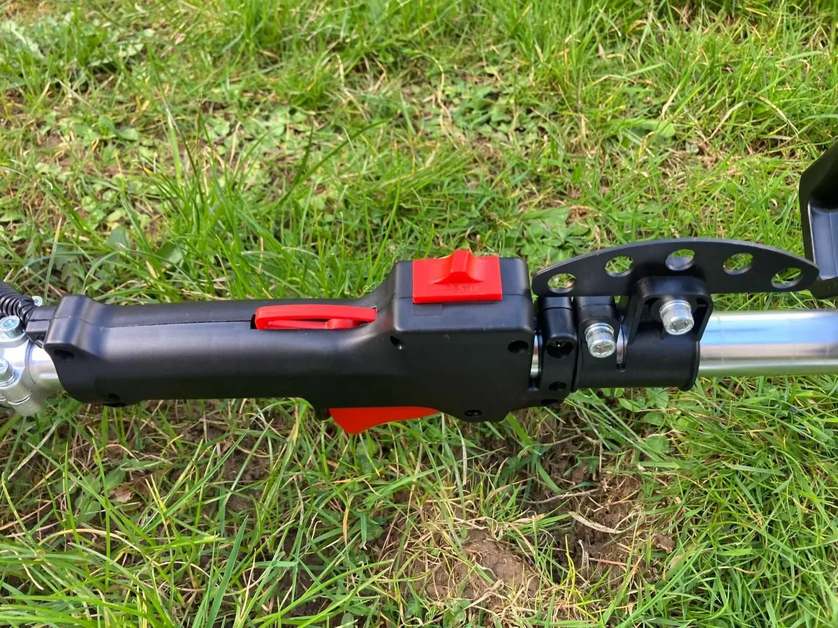 new 25cc petrol brushcutter / strimmers, - Image 4