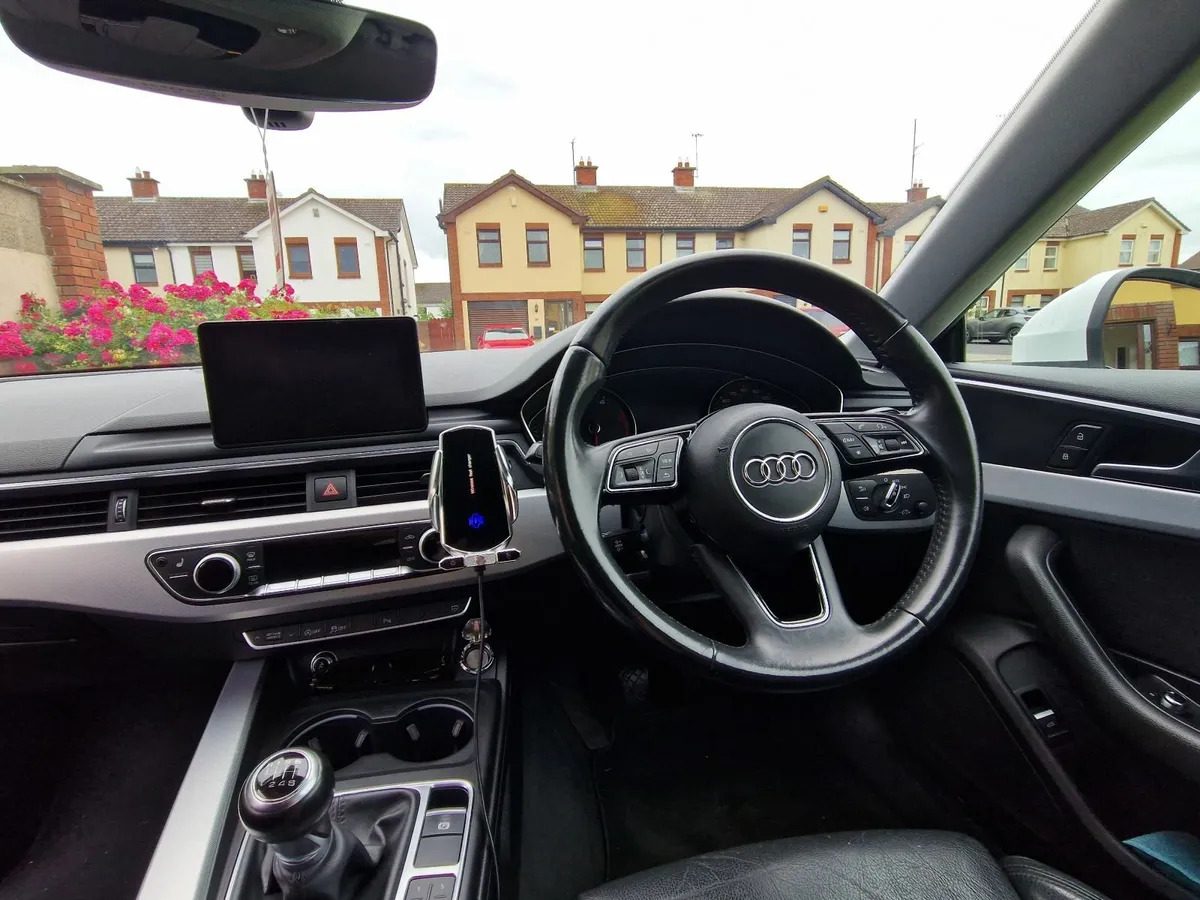 Audi A5 2017 - Image 2