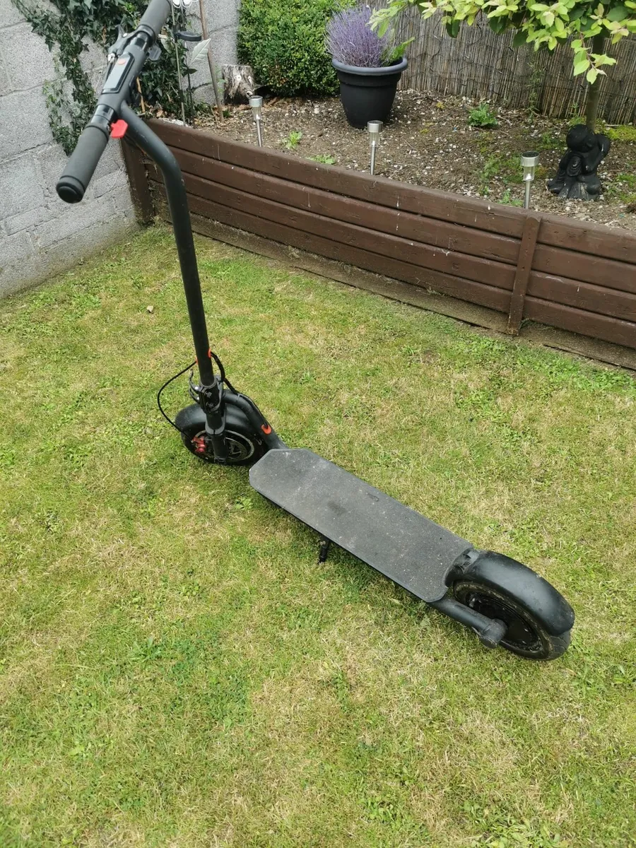 Electric scooter - Image 4