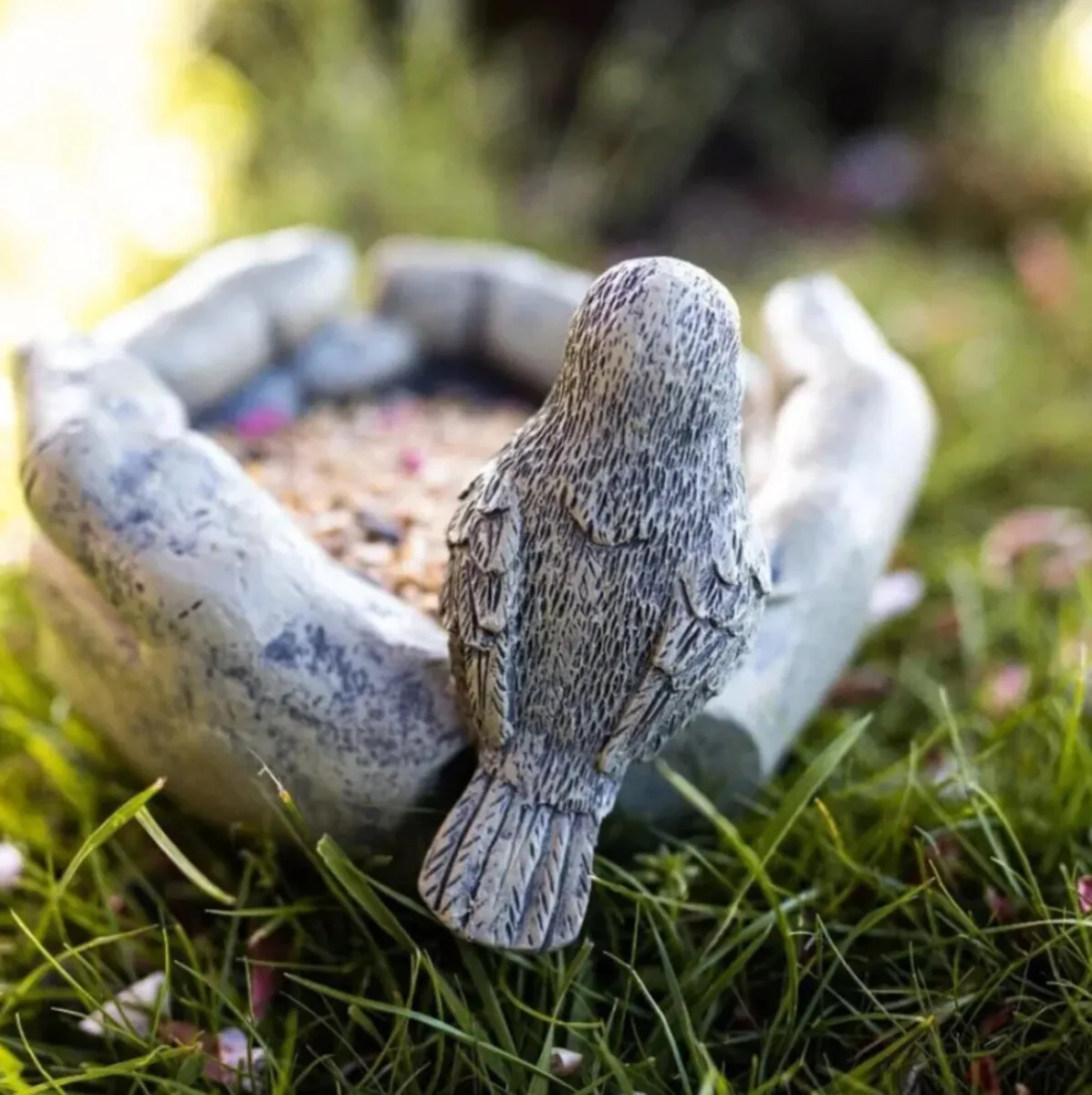 Bird Feeder Bird on Hands Garden Ornament NEW - Image 3