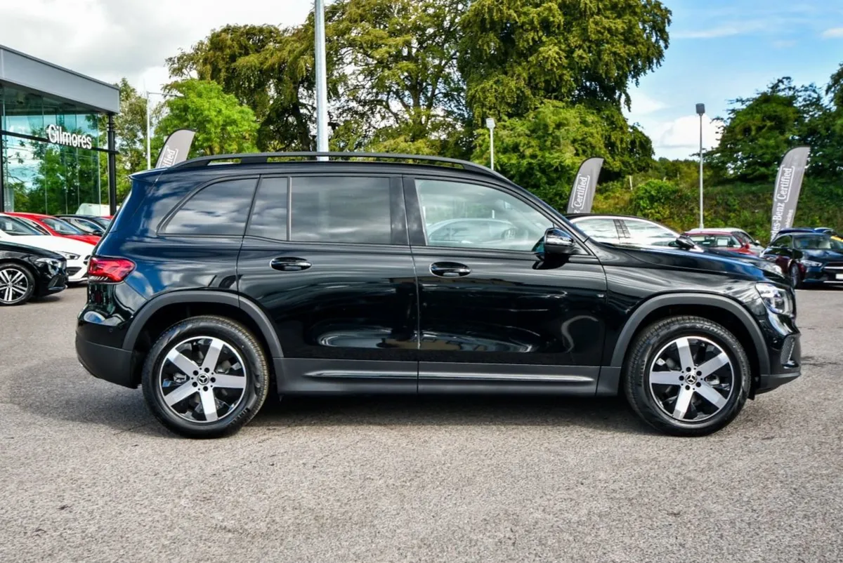 Mercedes-Benz GLB- Class 200d Progressive Night P - Image 3