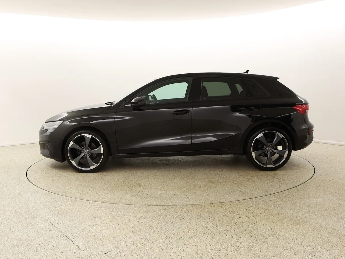 2022 AUDI A3 2.0 30 TDI 116 BHP BLACK EDITION AUTO - Image 4