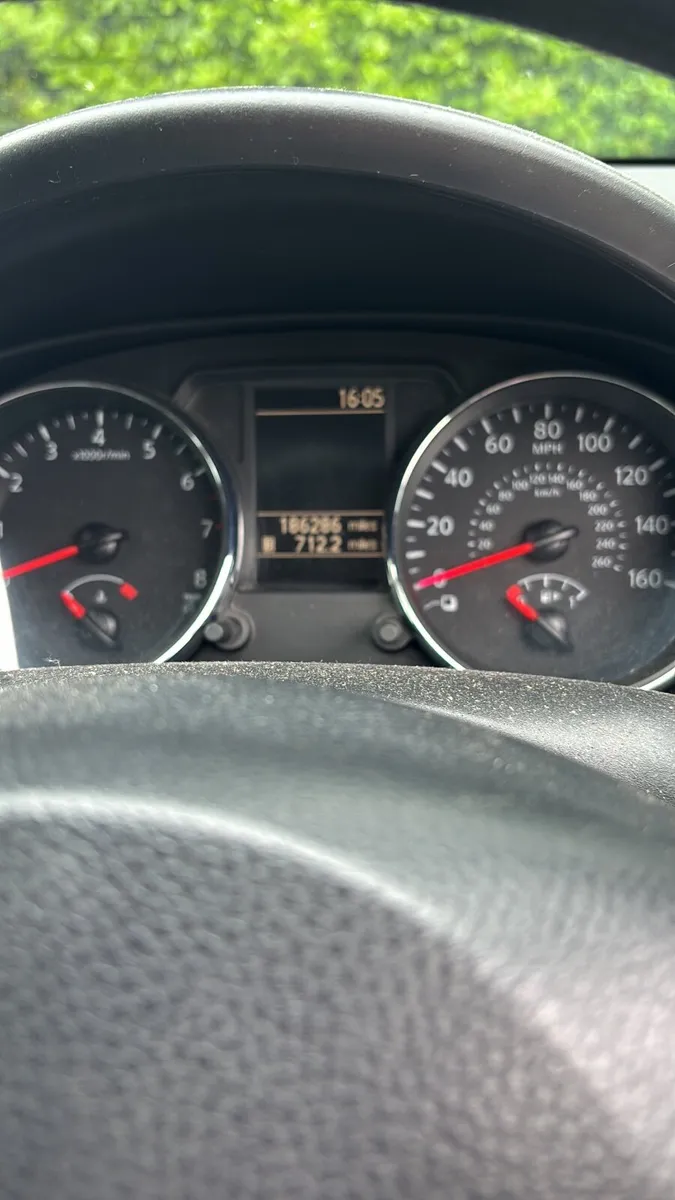Nissan Qashqai 2012 - Image 2