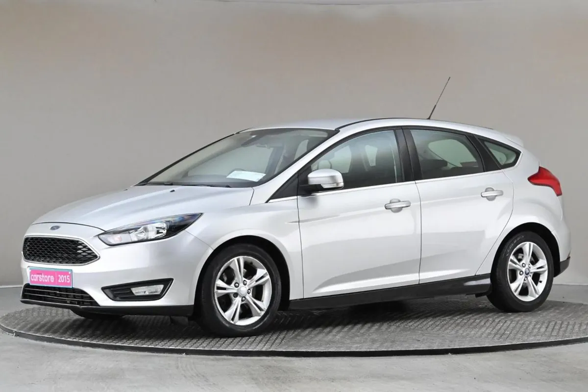 Ford Focus 2.0 Tdci 150BHP Zetec Powershift - Image 4