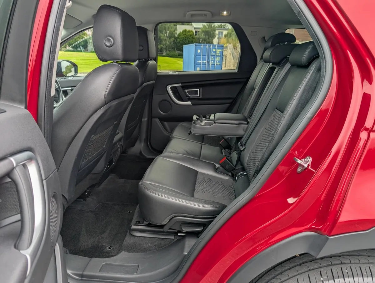 2018 LAND ROVER DISCOVERY LOW MILEAG 58K MLS - Image 2