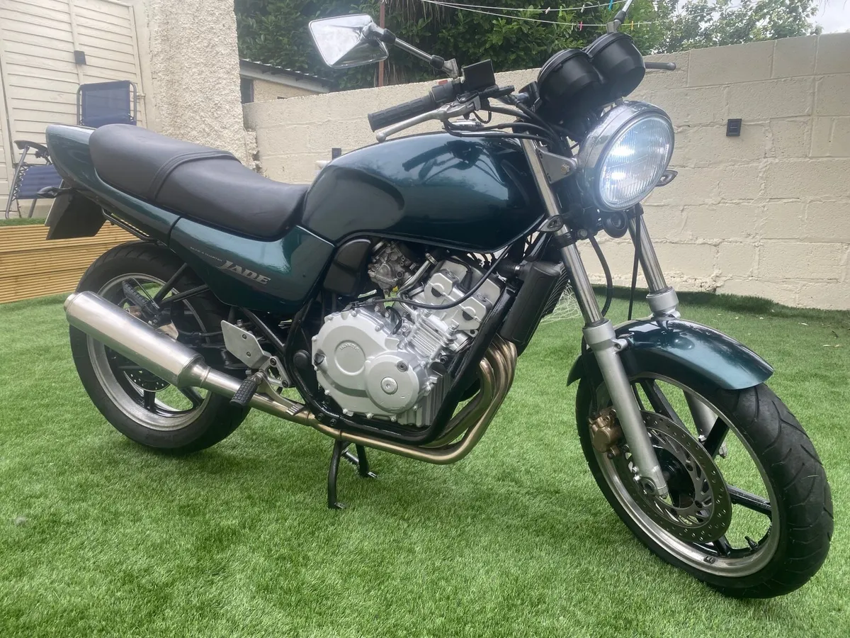 Honda cb250 jade 1997 - Image 3