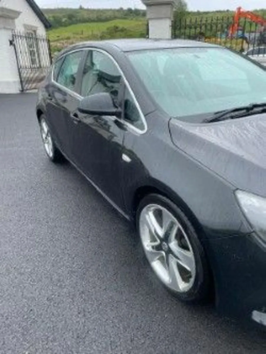 Vauxhall Astra 2014 - Image 4