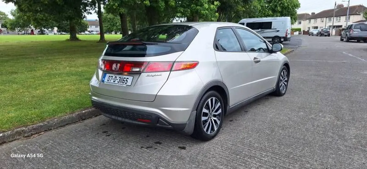 2007 Honda Civic - Image 4