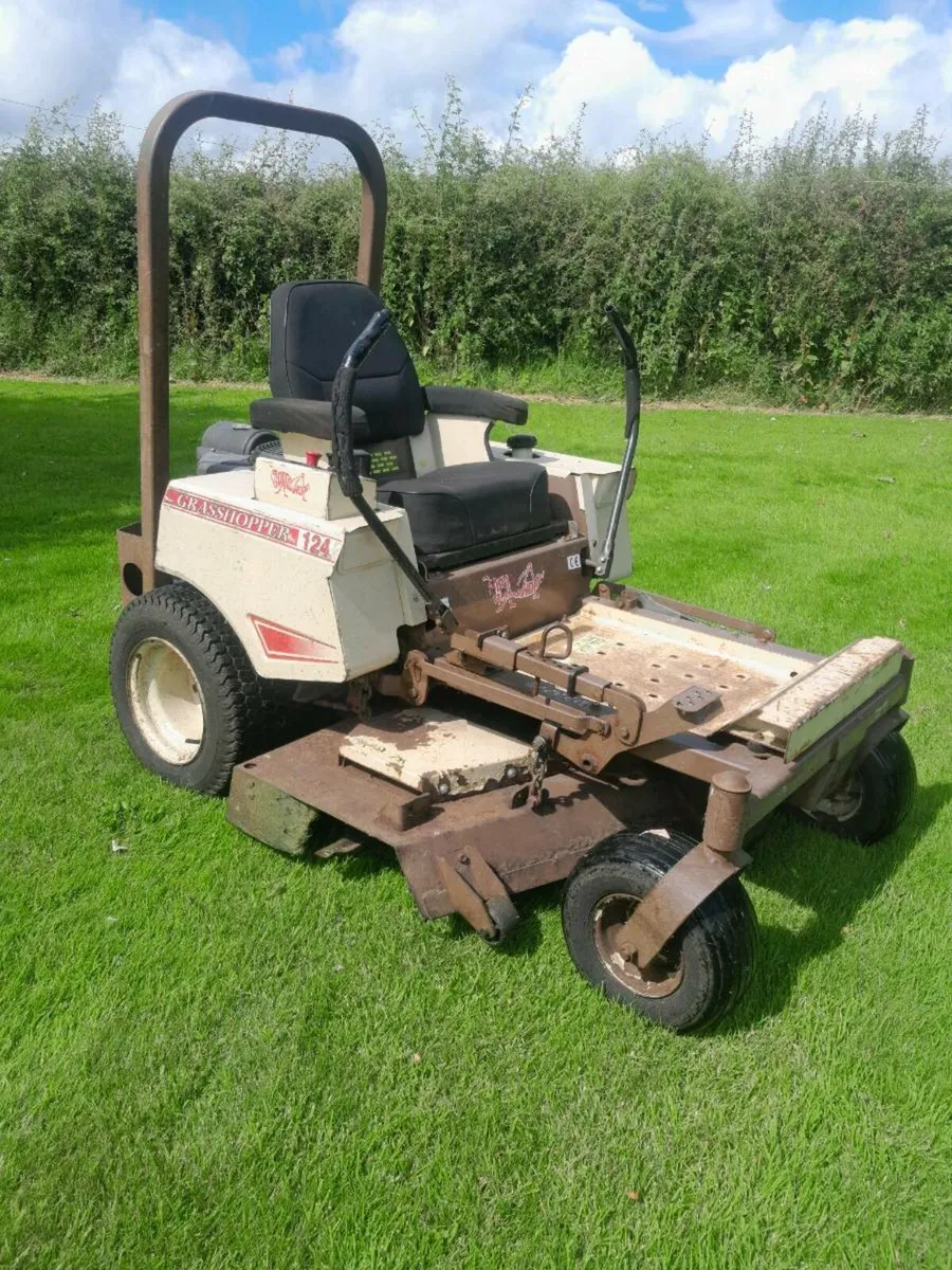 Grasshopper zero turn - Image 1