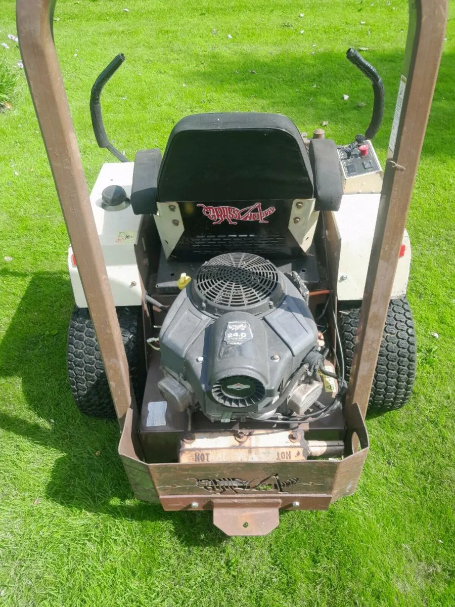 Grasshopper zero turn - Image 3