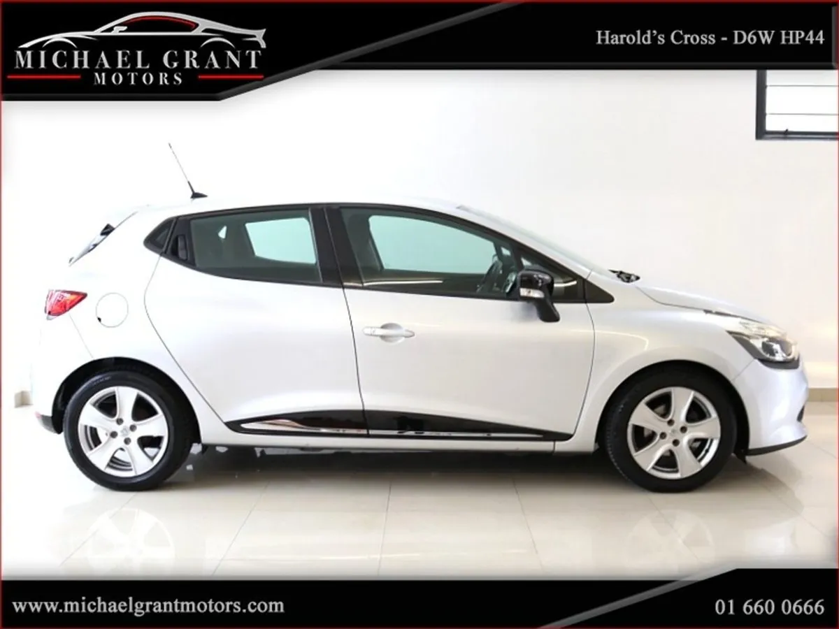 Renault Clio 1.2 Petrol 16V 75 Dynamique / Only 7 - Image 4