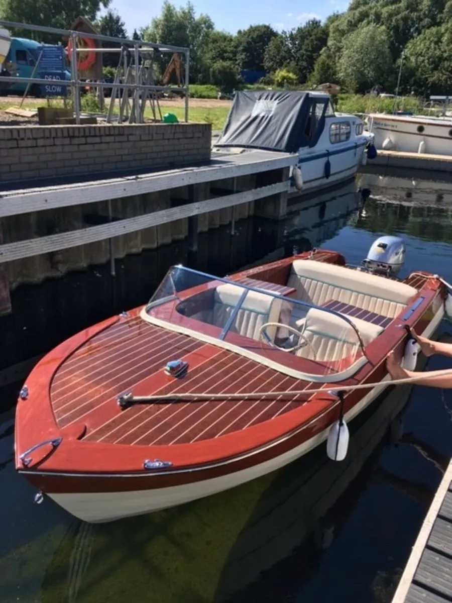 1964 Broom Viking - Classic Boat - Image 1