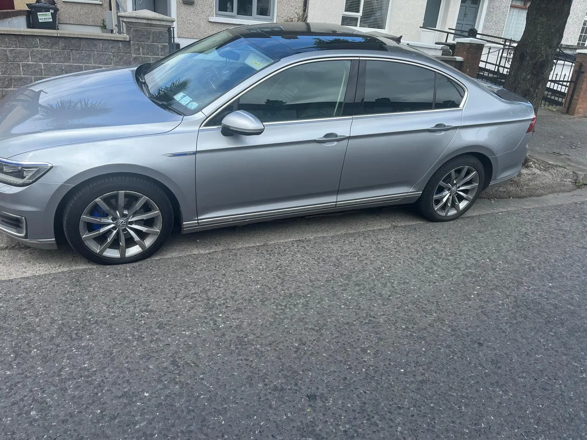 Volkswagen Passat 2018 - Image 1