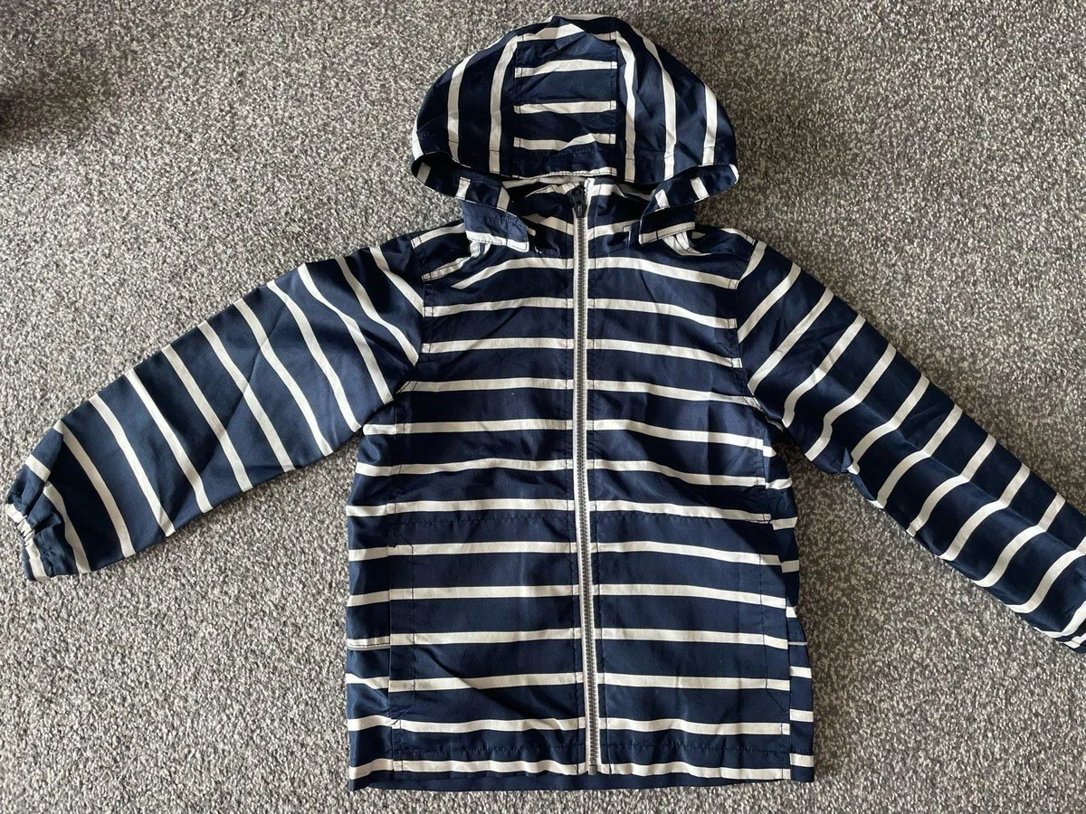 Boys bundle age 7-8 - Image 2