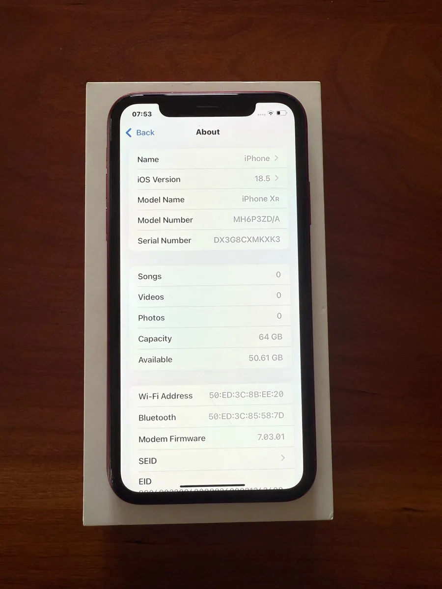iPhone XR red - Image 3