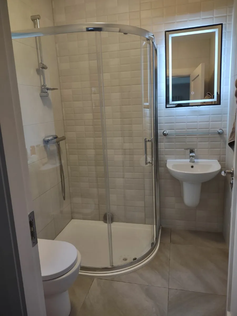 Complete Bathroom Suite - Image 3