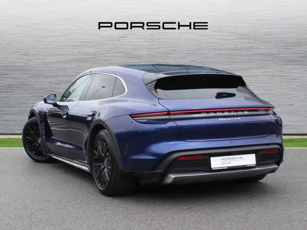 Porsche Taycan 4S Cross Turismo - Image 3