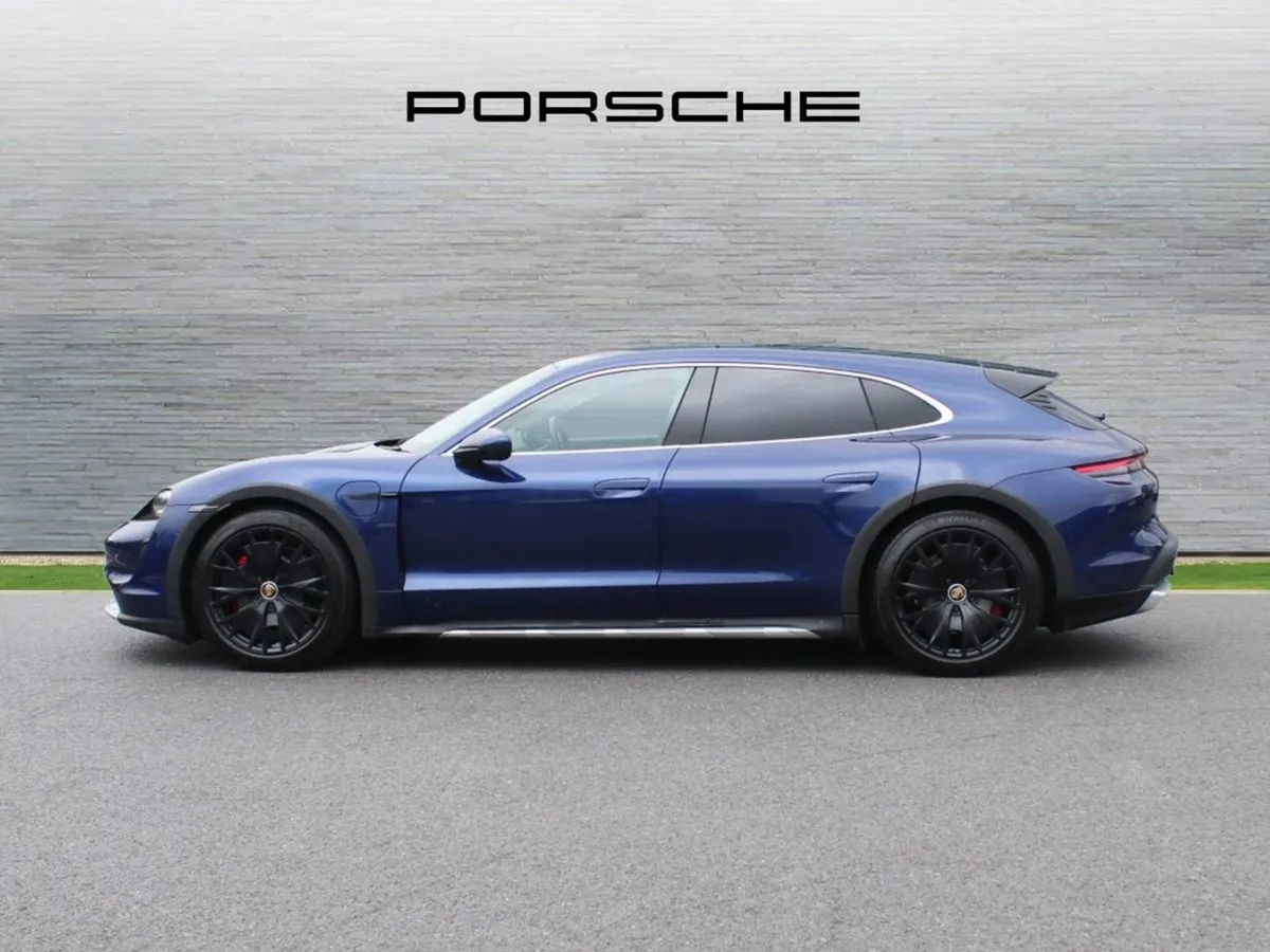 Porsche Taycan 4S Cross Turismo - Image 4