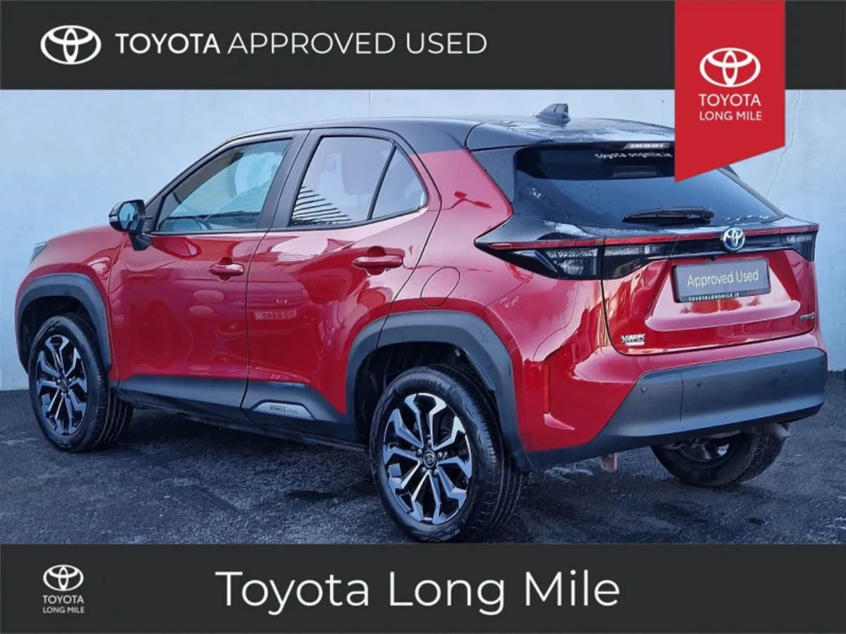 Toyota Yaris Cross 1.5 Hybrid Luna Sport 5DR - Image 2