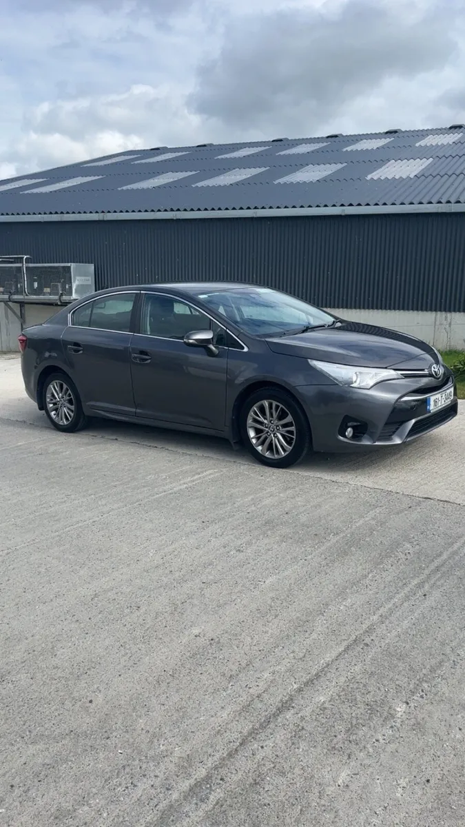 Toyota avensis 1.6D - Image 1