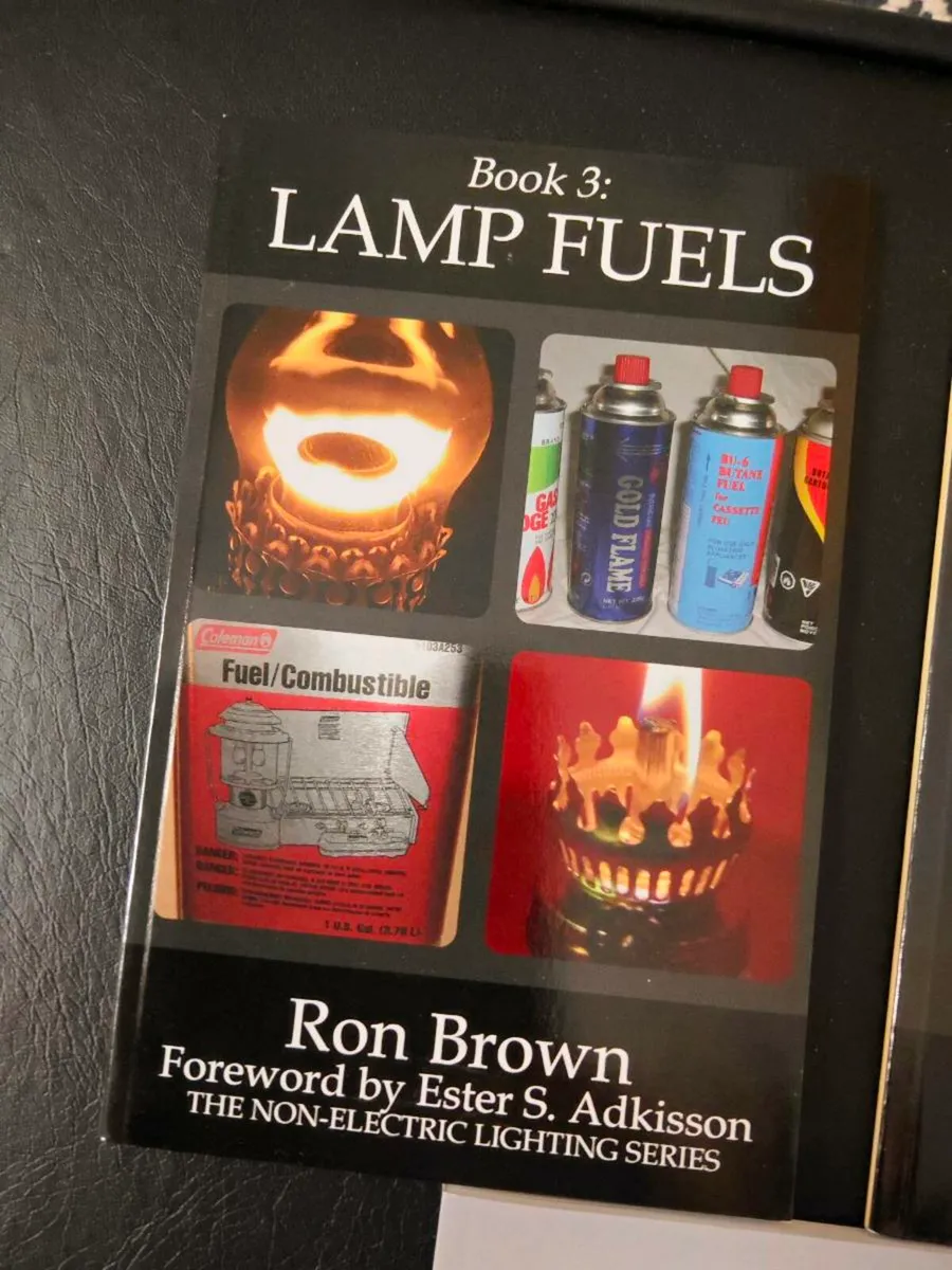 Oil lamp books - Image 2