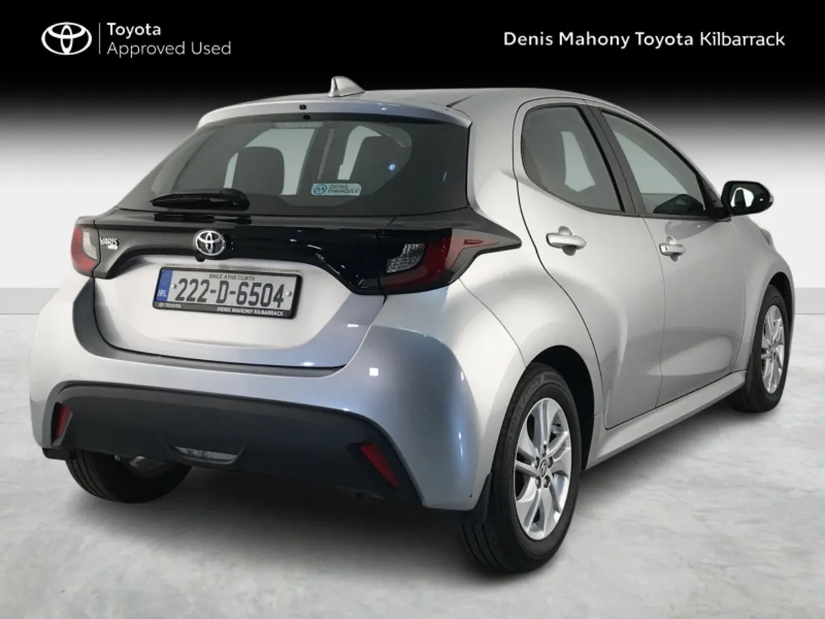 Toyota Yaris 1.0 LUNA - Image 2