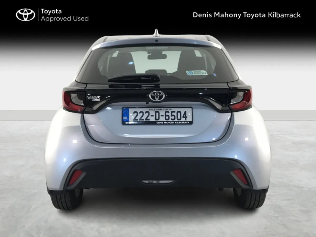 Toyota Yaris 1.0 LUNA - Image 4
