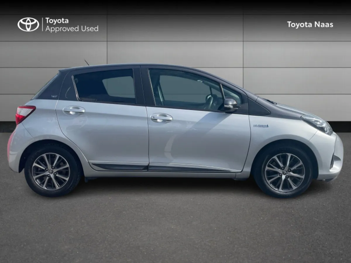 Toyota Yaris YARIS HYBRID Y20 - Image 3