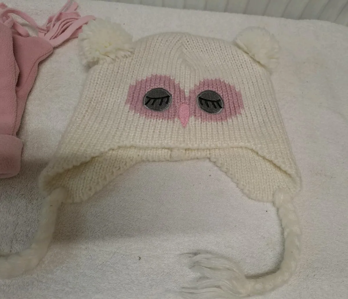 Free kids hats and gloves - Image 3
