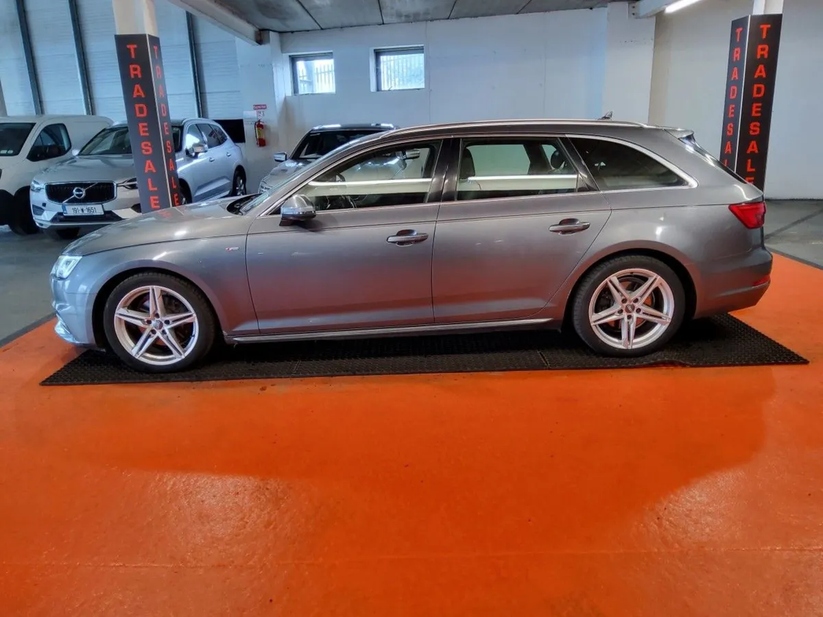 Audi A4 2.0tdi 150HP S Tronic S Line - Image 3