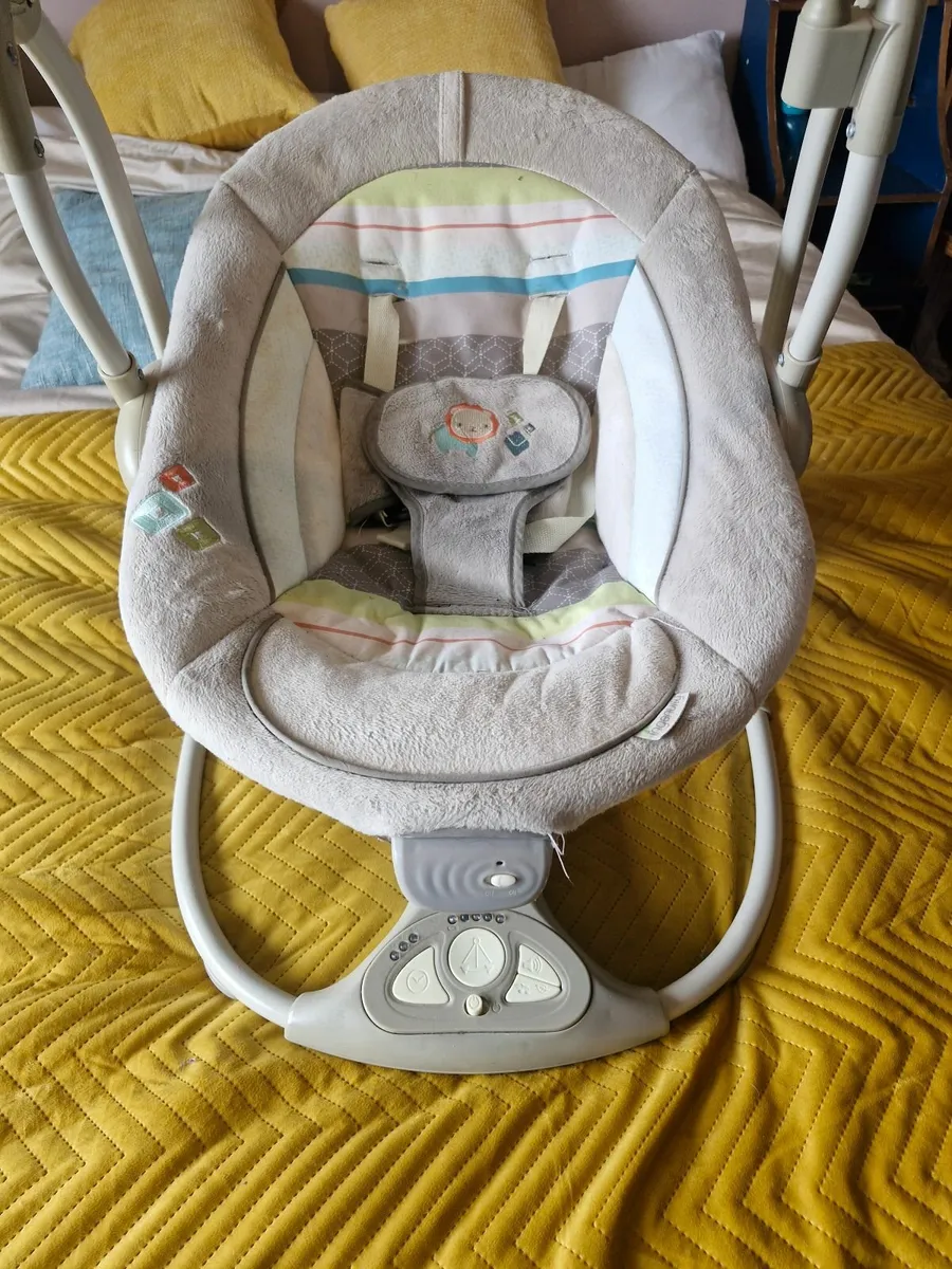 Baby swing - Image 1