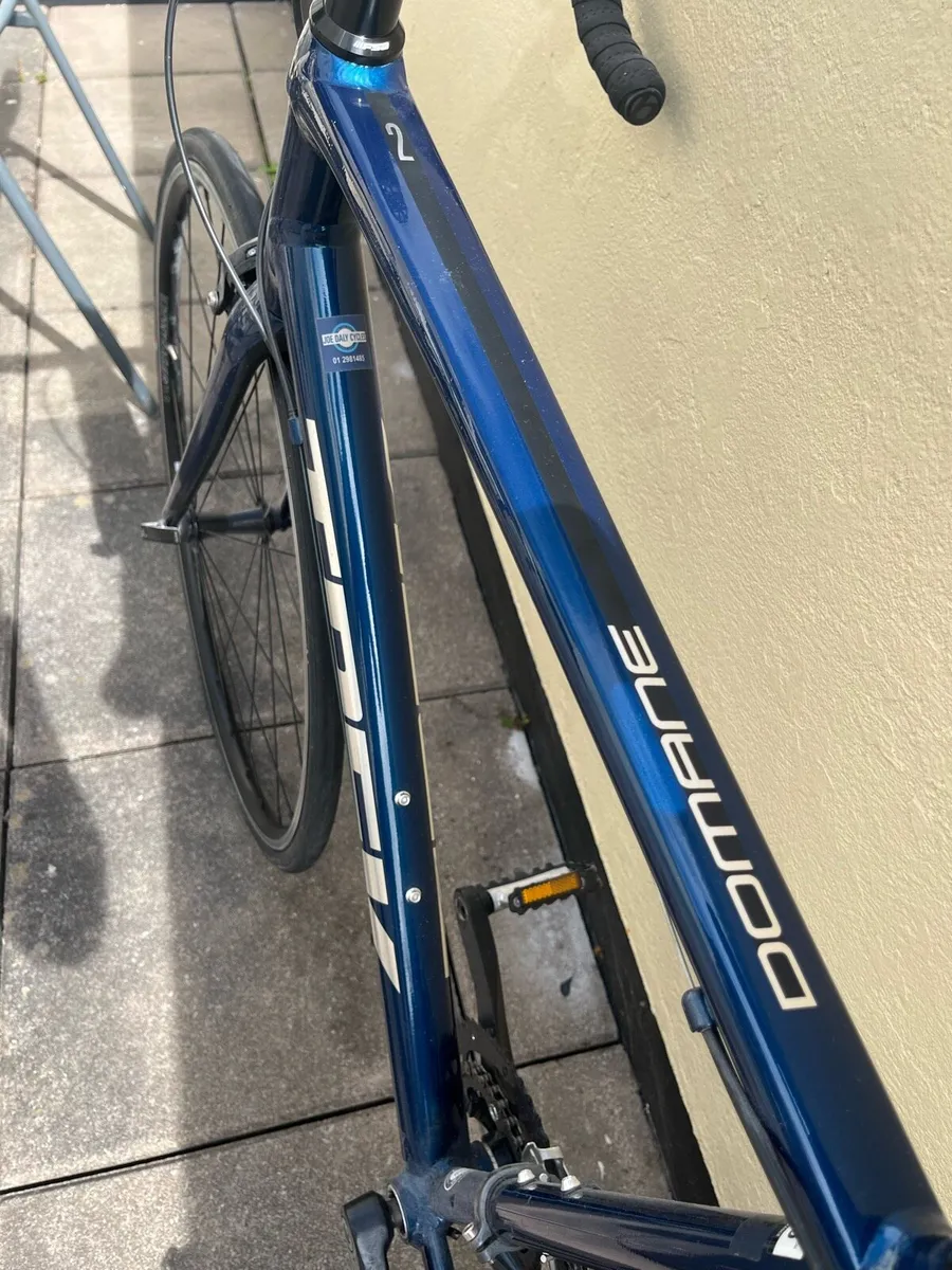 Trek Domane AL 2 Rim 56 - Image 3
