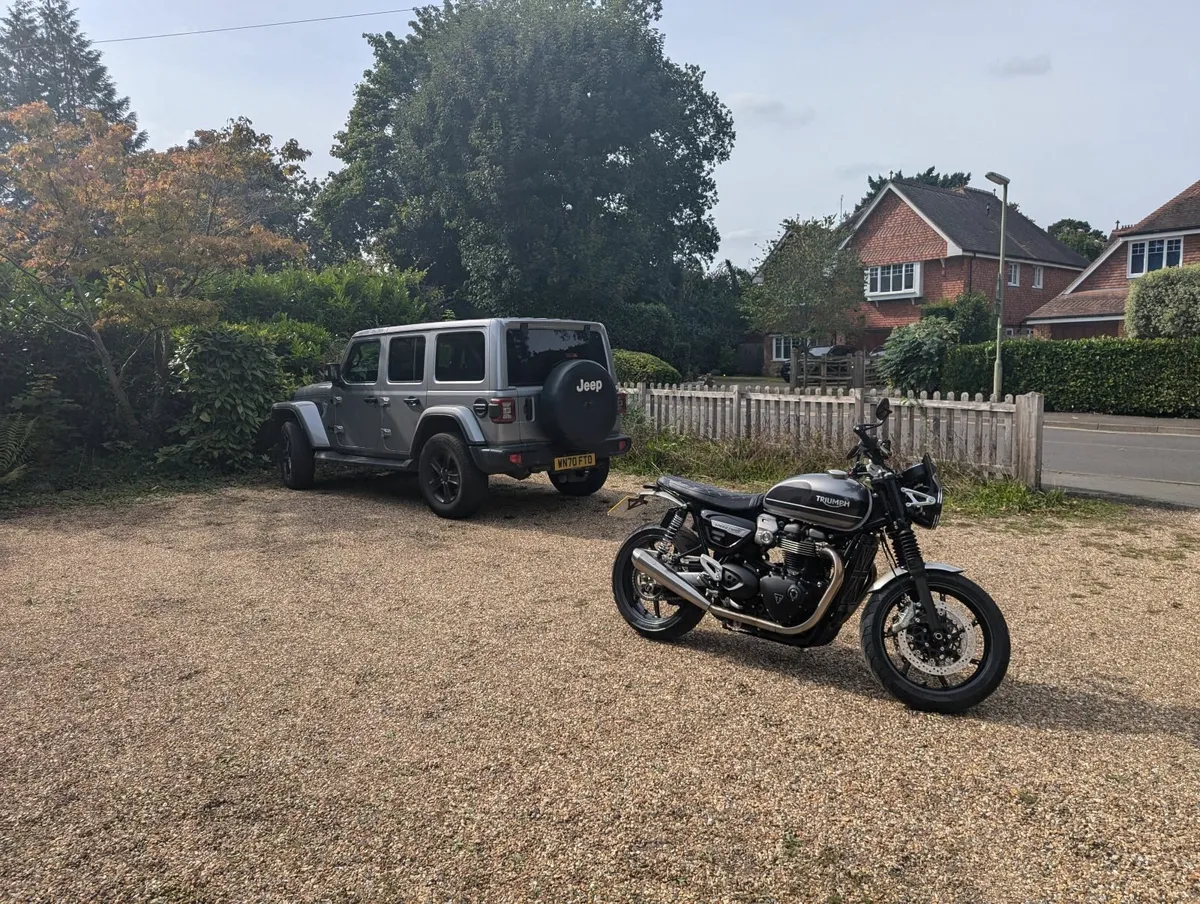 Triumph Speed Twin 2021 - Image 2