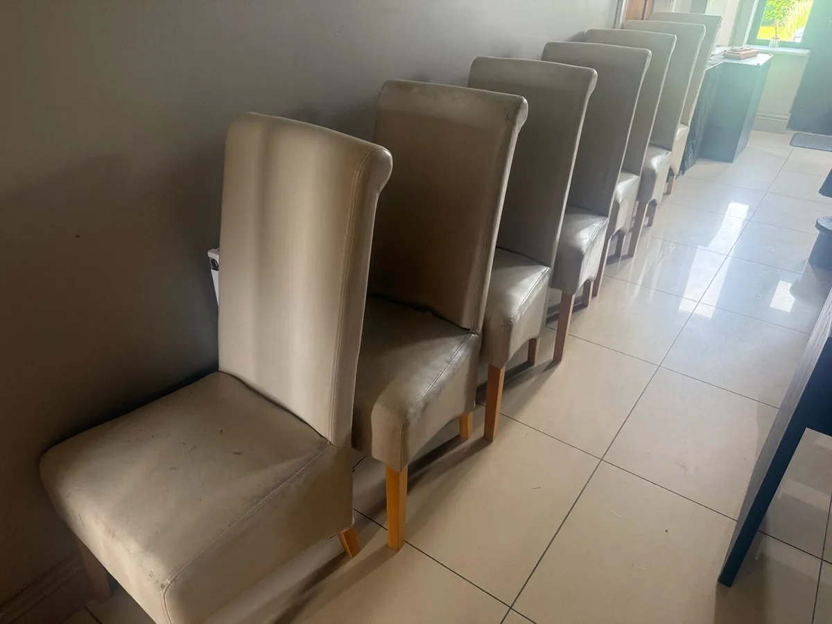 Kitchen table chairs - Image 2