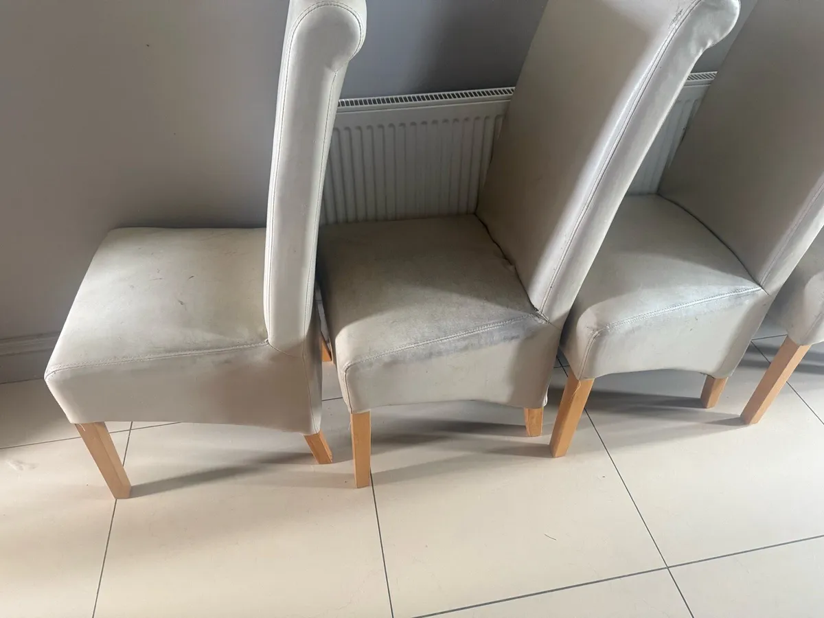 Kitchen table chairs - Image 3